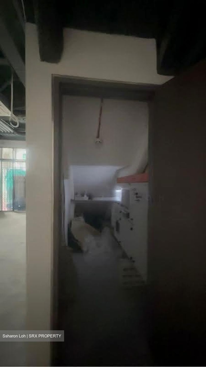 Serangoon Road (D8), Shop House #620151541